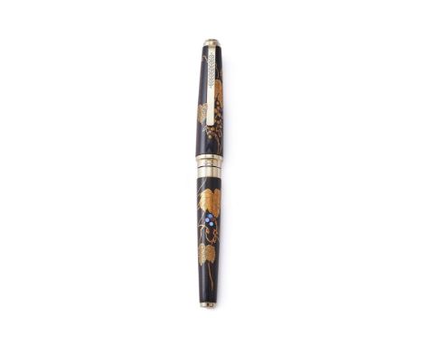 
	
		SAILOR, KAGA MAKI-E GRAPE BUDOH 
		A LACQUER AND WOOD FOUNTAIN PEN
		Cap and Barrel: The wooden cap and barrel with maki