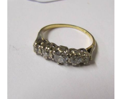 An 18ct yellow gold vintage five stone diamond ring of 1.1 carats, size O.