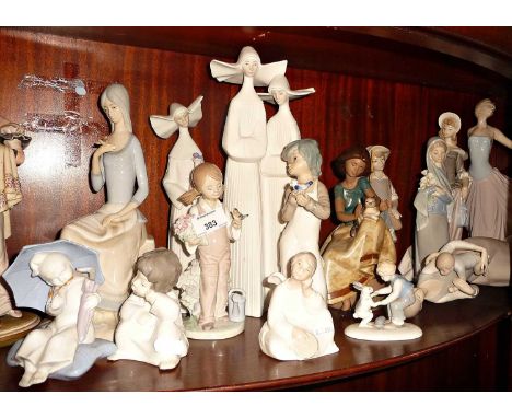 Large collection of assorted Lladro and other porcelain figures