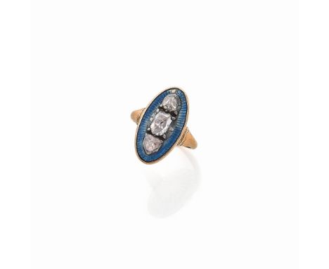 BAGUE EMAIL ET DIAMANTS, 19E SIECLEFormant une navette sertie de trois diamants taille rose entourés d'émail bleu, poinçons f