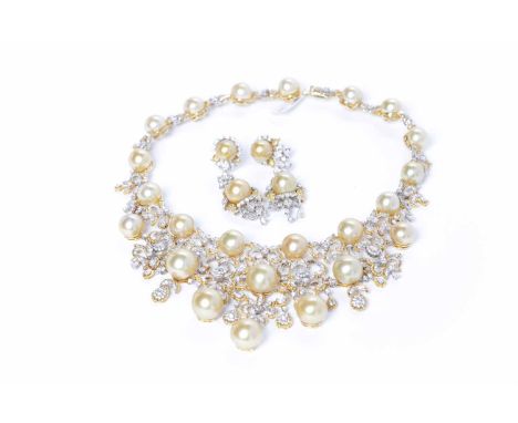 IMPRESSIVE PEARL AND DIAMOND SET NECKLET WITH MATCHING EARRINGSthe open work necklet formed by curved sections of white and y