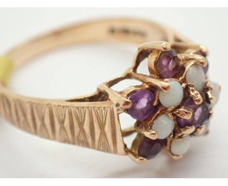 9ct gold vintage opal and amethyst cluster ring size P 3.2g