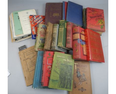 A quantity of books, to include an operation manual for a Morris van, Lincoln Technical College Presentation certificates, pr