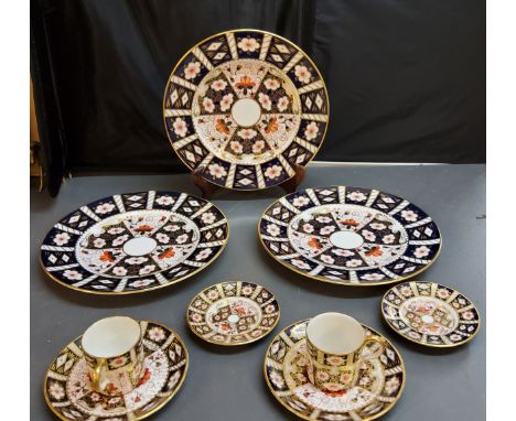 Three Royal Crown Derby 2541 pattern dinner plates; two similar coffee cans and saucers;&nbsp; two other saucers;&nbsp; etc 