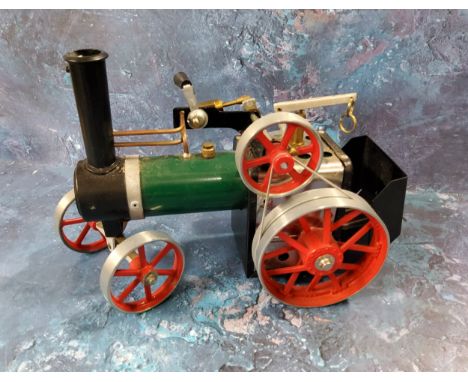 A Mamod live steam traction engine, unboxed 