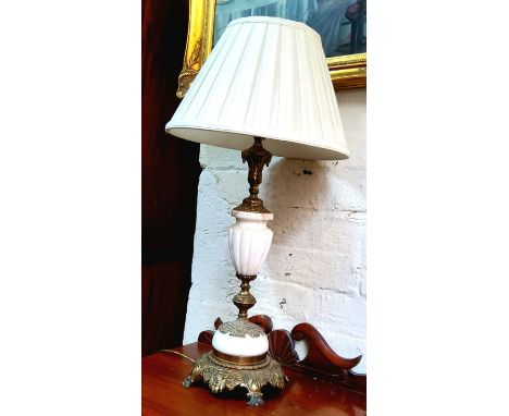 A gilt metal and Carrara marble table lamp 