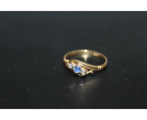 AN 18CT SAPPHIRE AND DIAMOND RING, approx weight 2.8g, ring size Q