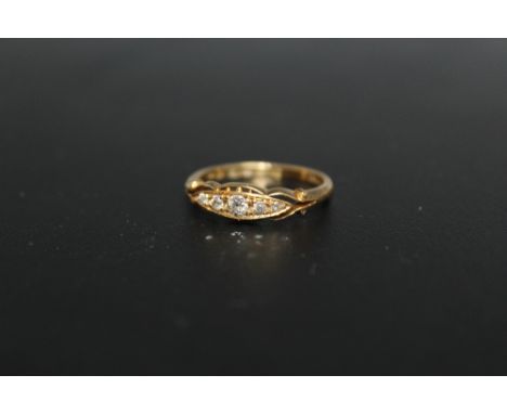 A HALLMARKED 18 CARAT GOLD FIVE STONE OLD CUT DIAMOND RING, approx weight 2.8g, ring size O 1/2