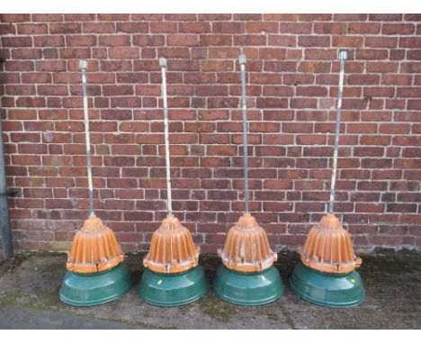 A SET OF FOUR BENJAMIN X TYPE VINTAGE INDUSTRIAL HANGING CEILING LIGHTS, with green enamel shades, overall H 143 cm, shade Di