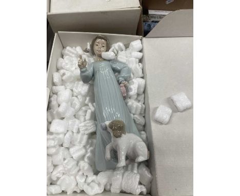 Four boxed Lladro figures together with a quantity of Wedgwood, Royal Doulton and other collector plates