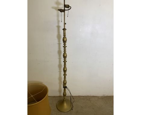 A Brass adjustable standard lamp. H:181cm
