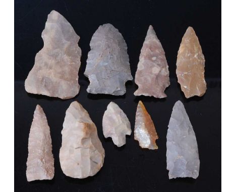 * A collection of twenty Mesolithic / Neolithic flint and chert arrow heads, largest 7.6 x 4cm. (20)