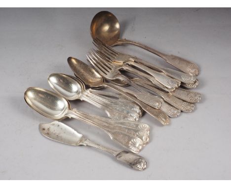 A white metal fiddle and shell matched part canteen, comprising ladle, butter knife, five dessert forks, six dessert spoons, 