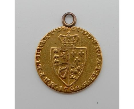 1 GUINEA - GEORGE III 1798, obverse&nbsp;laureate portrait of King George III right,&nbsp;GEORGIVS III DEI GRATIA·&nbsp; Reve