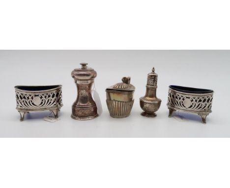A collection of silver including a silver pepper grinder, by William Hutton &amp; Sons, Birmingham 1929, a small Victorian si