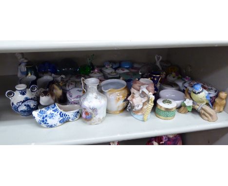 Decorative ceramics: to include china trinket boxes  various sizes & forms       CA