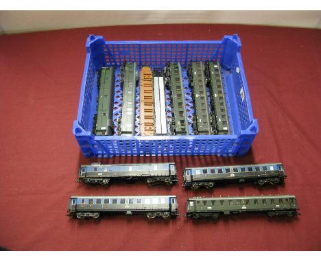 Ten "HO" Gauge Outline German and Austrian Eight Wheeled Coaches, by Liliput, Fleischmann, DR green liveries noted, unboxed.