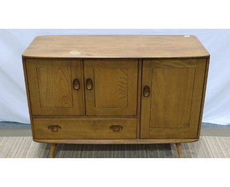 Ercol asymmetric elm three cupboard single drawer sideboard, 110 x 40 x 82 cm H, minor scratches to surface, legs are solid, 