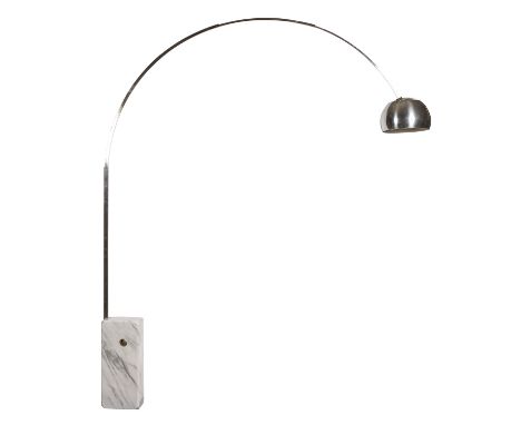 ACHIELLE &amp; PIER GIACOMO CASTIGLIONI "Bogenlampe Arco" Entwurf: 1962, Ausführung: Flos, Italien, 1990er Jahre, Fuß aus hoc