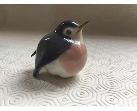 Royal Copenhagen Robin, model number 2266 H 6cms [good condition].
