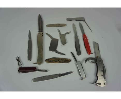 Military Issue Clasp Knife, Marked G.I (S) L. 1992 with Broad Arrow, No 7340-99-975-7403, Having text Oil the Joints, Also wi