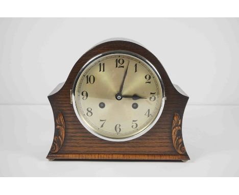 Vintage Oak Cased Mantel Clock, 22cm high