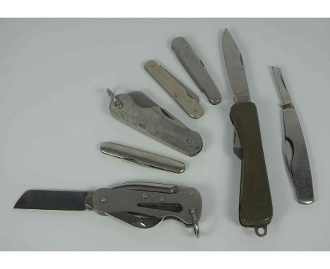 Warris of Sheffield, Military Issue Pocket Knife, Marked 1953, With Broad Arrow, Having text Oil the Joints, Joseph Rodgers o