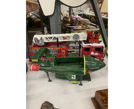 A LARGE THUNDERBIRDS 2 MODEL AND A FIRE ENGINE MODEL 