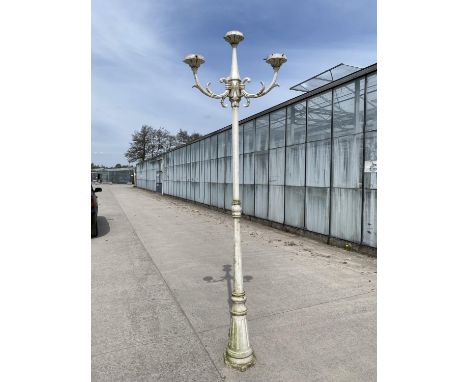 A VINTAGE FOUR BRANCH LAMP POST (H:235CM) 