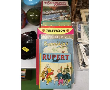 ELEVEN VINTAGE CHILDREN'S BOOKS TO INCLUDE RUPERT, HORSES AND PONIES, THE SCHOOLBOY'S ANNUAL, ETC 