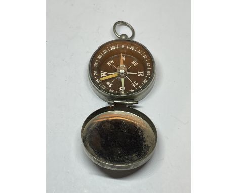 A VINTAGE CHROME COMPASS 