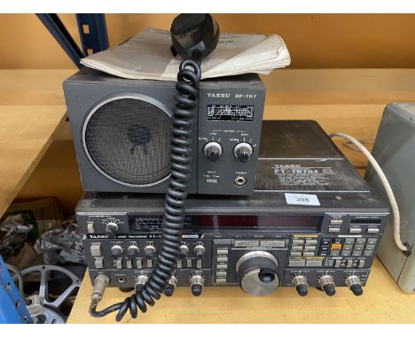 A YAESU FT-767GX VINTAGE HAM RADIO TRANSCEIVER WITH MATCHING SPEAKER AND INSTRUCTION MANUAL 