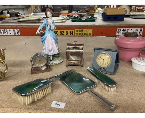 A QUANTITY OF COLLECTABLES TO INCLUDE TRAVEL ALARM CLOCKS, ENAMEL BACKED BRUSH SET, FIGURINE, ETC 