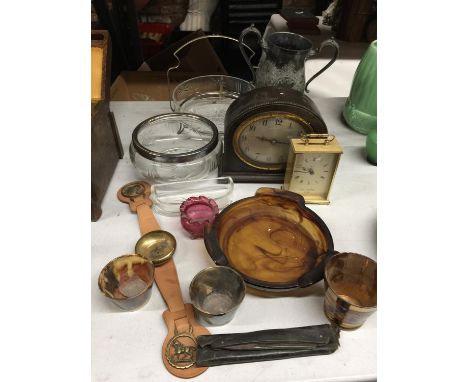 A COLLECTION OF ITEMS TO INCLUDE A MAHOGANY CASED MANTLE CLOCK, 'CLOUD GLASS', A LARGE EMBOSSED GOBLET, CARRIAGE CLOCK, ETC 