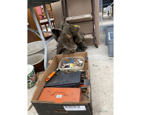 AN ASSORTMENT OF TOOLS TO INCLUDE A STEP LADDER, POT RIVETOR AND A CAMPING BAG ETC 