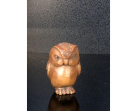 Oriental owl netsuke 