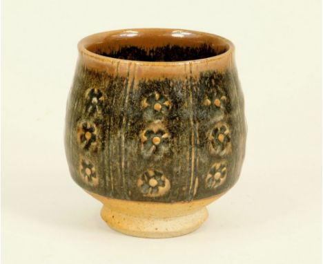 JOHN LEACH. A John Leach, Muchelney yunomi. Personal &amp; Pottery marks &amp; one-off exhibition mark 04. Height 9cm.