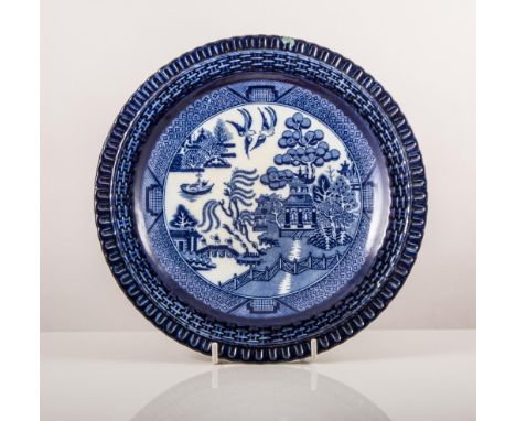 Staffordshire blue and white comport, "Willow" pattern, retailed by John Mortlock, diameter 23cms, a pair of New Hall shallow