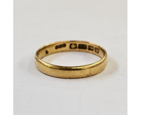 22ct gold wedding ring, 2g approx