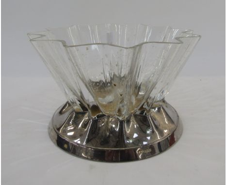 Carr's of Sheffield sunburst shaped glass bowl held on a silver stand with wooden base, Sheffield 2002, 20cm diameter