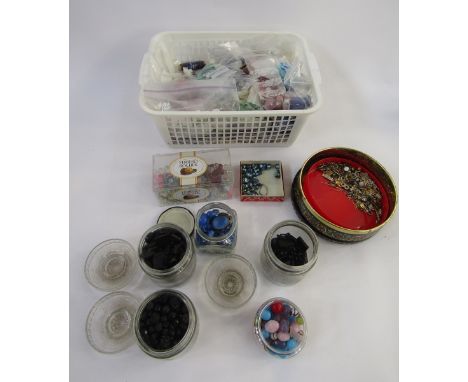 A large quantity of jewellery making beads and accessories to include semi precious stone, glass, jet, crystal and other loos