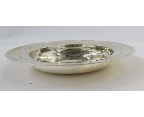 Silver presentation bowl, London 1977, Mappin &amp; Webb Ltd, of circular plain form with reeded edge, the rim engraved with 