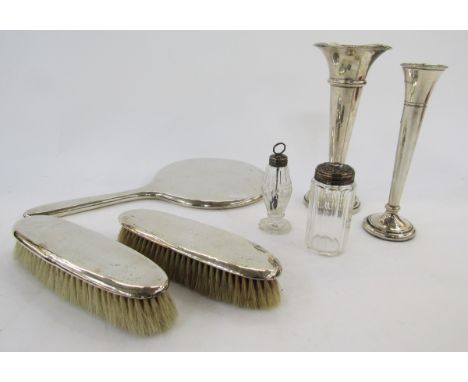 George V silver back three piece dressing table set, Birmingham 1918, R. Smith, comprising hand held mirror and two oval dres