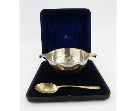 George V silver quaich and spoon set, Sheffield 1926 &amp; 1927, Walker &amp; Hall, the quaich of plain form with twin solid 