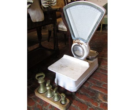 Large shop scales &amp; set of brass weights