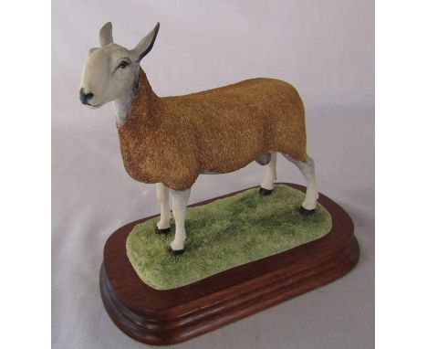 Limited edition Border Fine Arts 'Blue faced Leicester Tup' no 345/950 Sculptor R J Ayres complete with certificate L 19 cm H