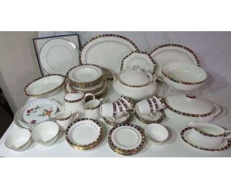 Large Royal Crown Derby dinner and tea service in the Kedleston pattern6 teaplates 7 teacups and 8 saucers Teapot  2 jugs3 su