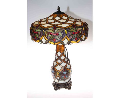 Tiffany style table lamp, 60cm.
