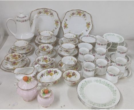 Mixed ceramics to include a Royal Albert part tea service to include cups and saucers and side plates, together with othersLo