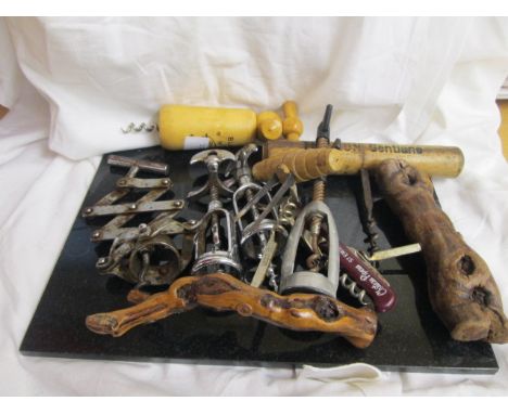 10 vintage corkscrews to inc zig-zag and flynut types